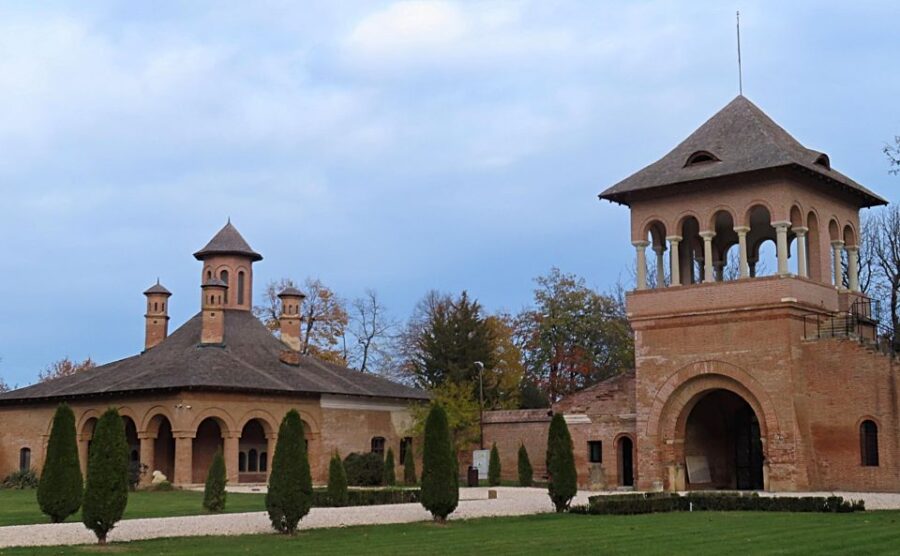 Bucharest Sightseeing Tour