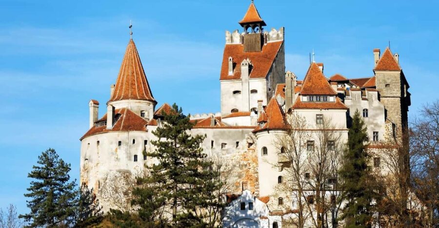 Bucharest to Bran- Dracula Castel and Peles Palace by Car