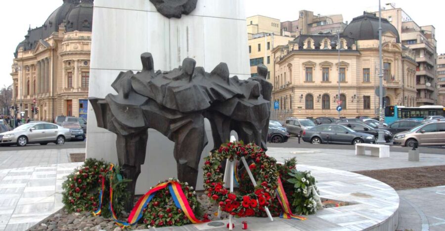 Bucharests Scars of Communism-Half Day Private Walking Tour