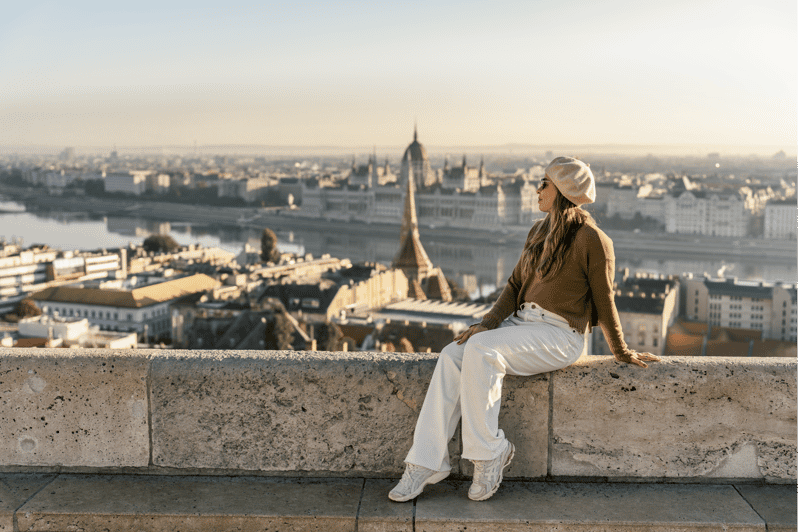 Buda Castle: Private Photoshoot With a Local Guide