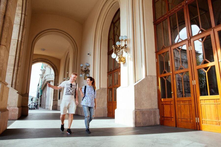 Budapest: 1.5-Hour Private Kick-Start Tour With a Local