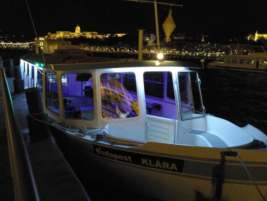 Budapest: 1-Hour Private Boat Cruise - Activity Overview