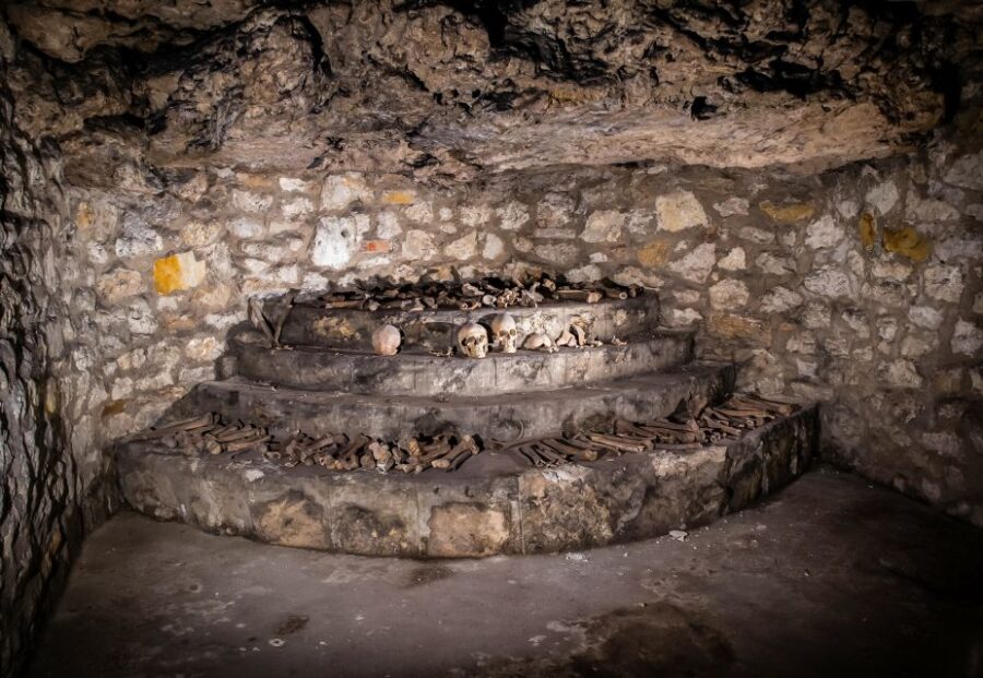 Budapest: Buda Castle Cave Tour