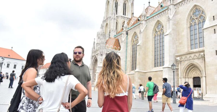 Budapest: Buda District Walking Tour With Cake and Coffee - Tour Overview