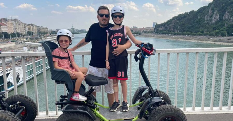 Budapest: Buda Highlights Guided Tour on Electric EZRaider - Tour Overview and Experience
