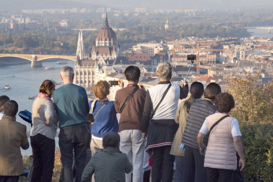 Budapest: Grand City Tour With Parliament Visit