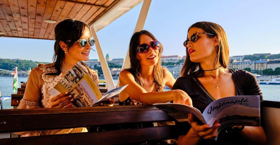 Budapest: Hop-On Hop-Off Day Time Cruise