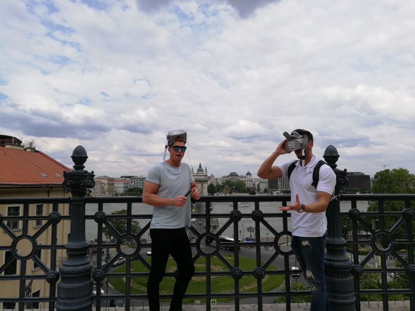 Budapest: Virtual Reality Tour in 8 Languages