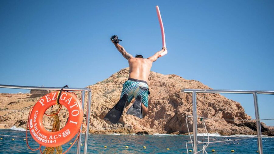Cabo San Lucas: Snorkeling & Boat Trip With Open Bar
