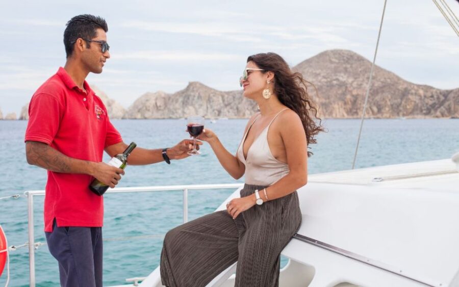 Cabo San Lucas: Sunset Catamaran Cruise With Jazz and Wine