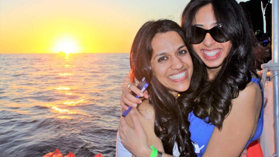 Cabo San Lucas: Sunset Party Cruise With Open Bar