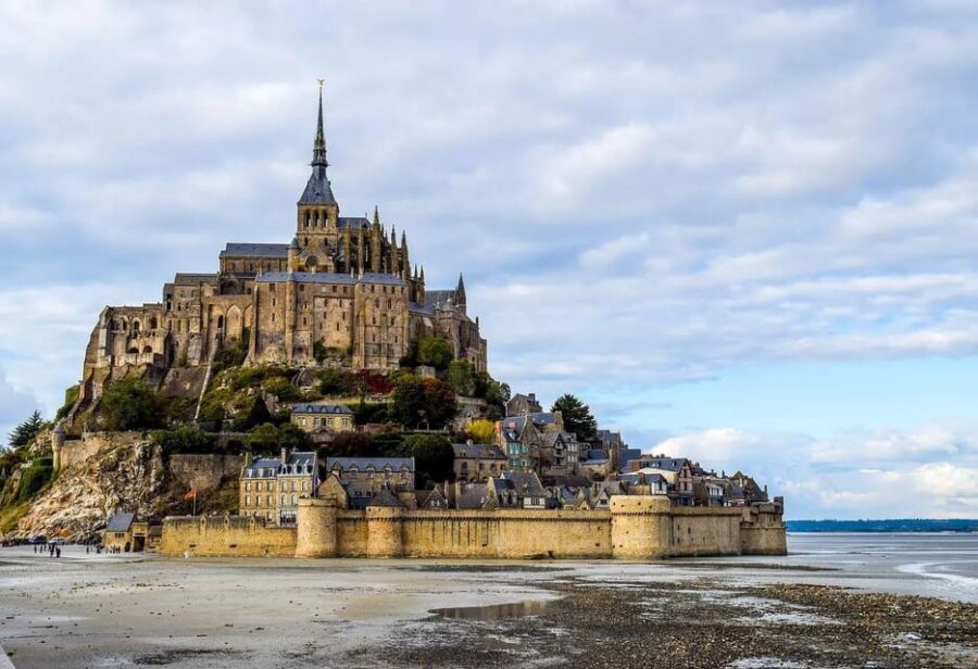 Caen: Round Trip to Mont-Saint-Michel