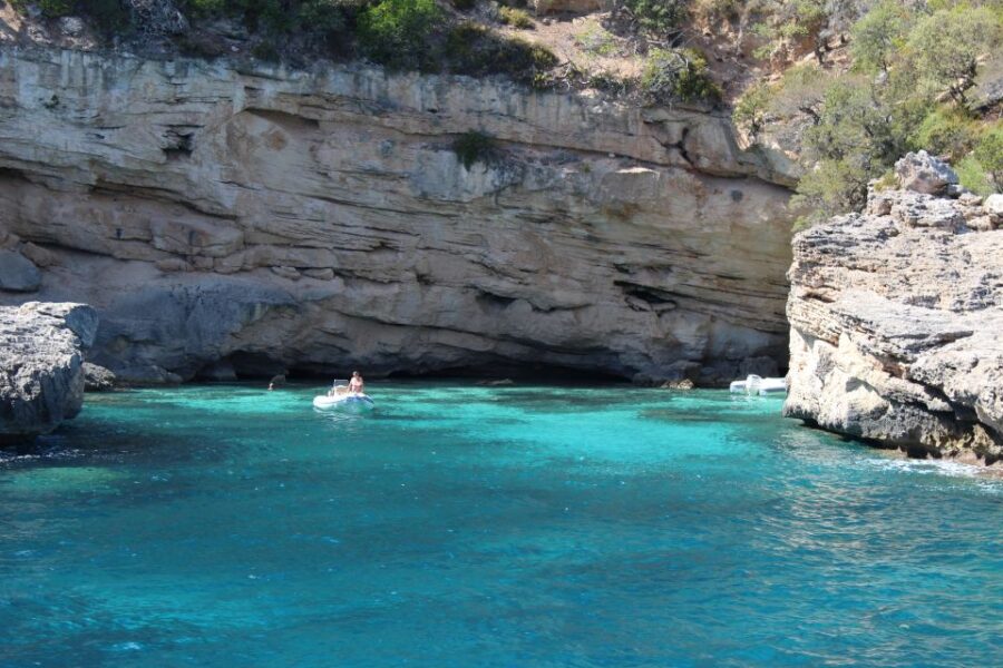Cagliari: Orosei Gulf Hop-On Hop-Off Mini Cruise