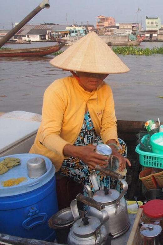 Cai Rang Floating Market in Can Tho