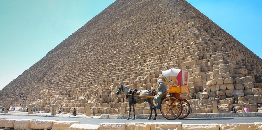 Cairo/Giza: Guided Pyramids, Sphinx and Egyptian Museum Tour