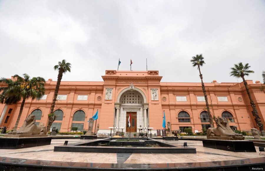 Cairo: National Museum, Egyptian Museum & Giza Pyramids Tour