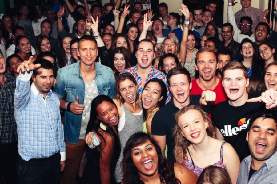 Cairo: Pub Crawl and Speakeasy Bar Tour With 2 Free Drinks