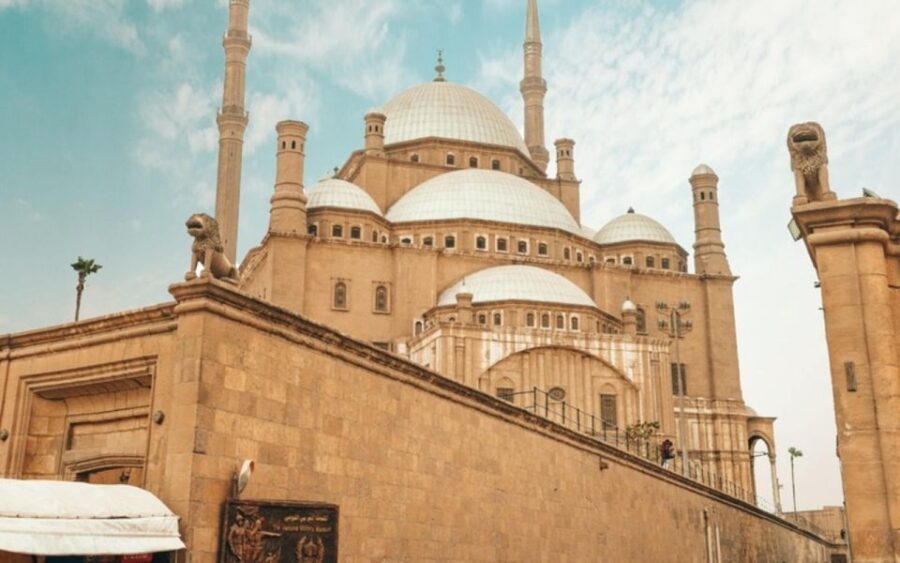 Cairo:Tour to Museum, Citadel, Coptic Cairo & Dinner Cruise