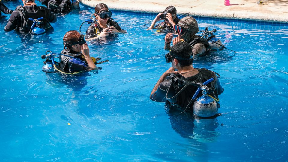 Cancun: All Included Diving Lesson (2 Tanks)