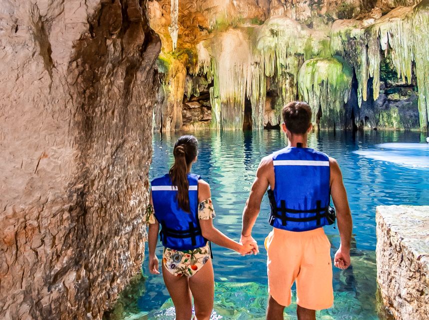 Cancun & Rivera Maya: Xcaret Plus & Chichen Itzá 2-Day Combo
