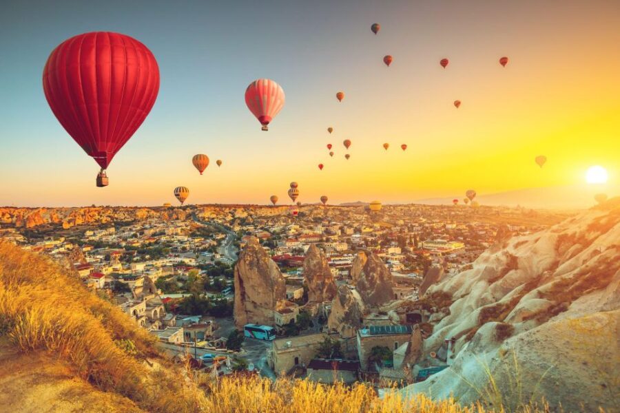 Cappadocia: Sunrise Hot Air Balloon Flight With Transfers