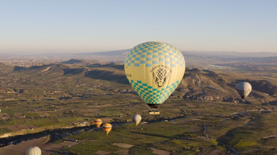 Cappadocia: Sunrise Hot-Air Balloon Flight