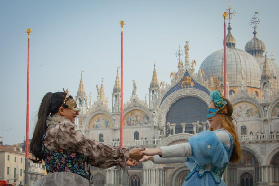Carnival in Venice: Private Photoshoot