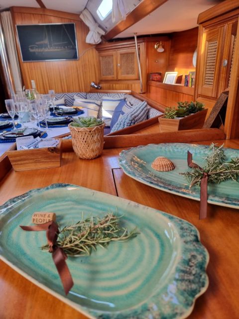 Cascais: Sailing Experiences & Tours