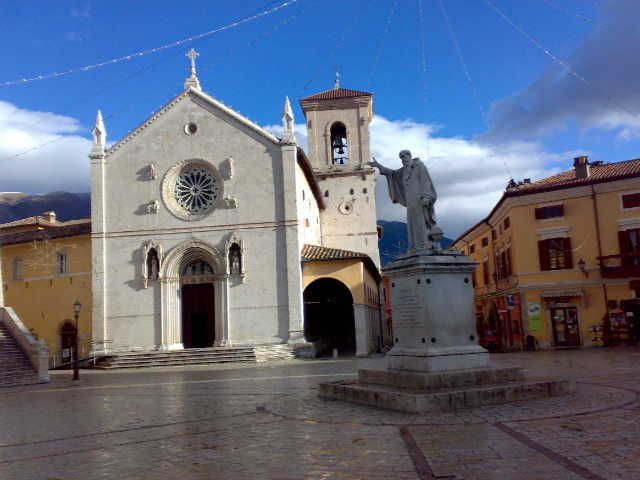 Cascia, Norcia and Marmore Waterfalls Full-Day Tour