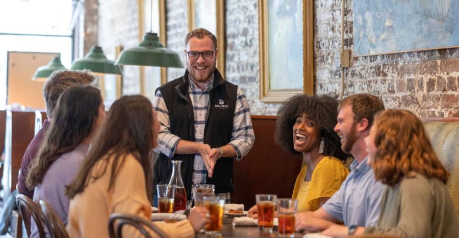 Charleston: Savor the Flavors Upper King Street Food Tour