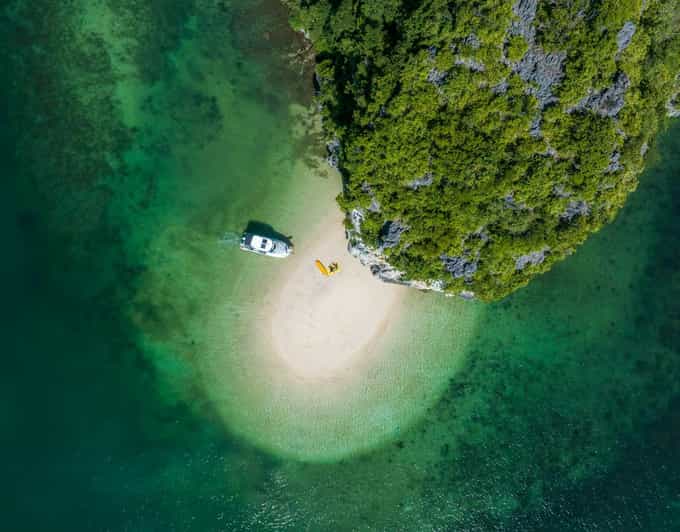 Charter Yacht: Enjoy the Breathtaking Sunset on Ha Long Bay