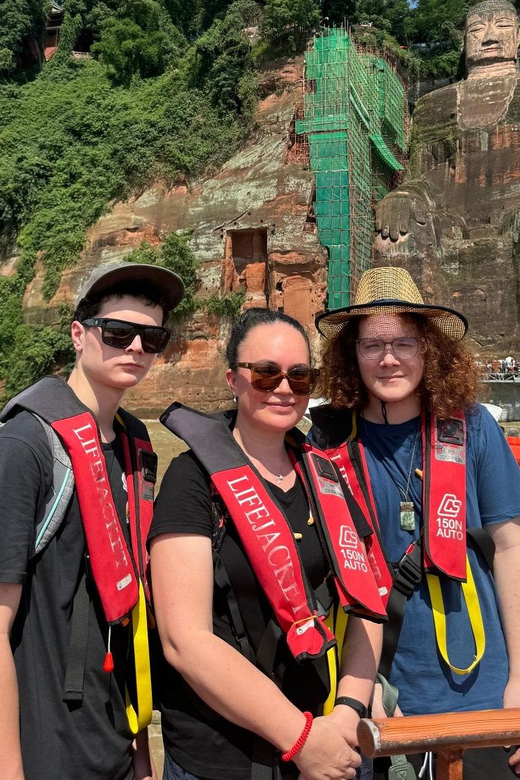 Chengdu: Leshan Grand Buddha Full-Day Private Trip