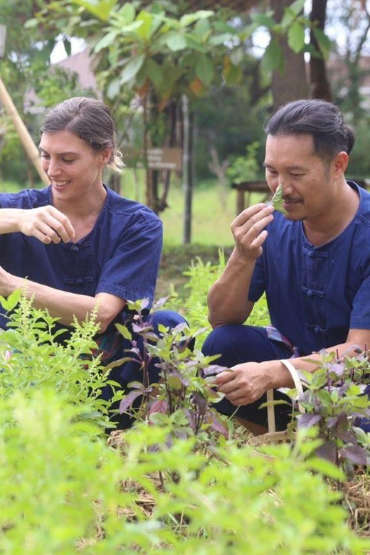 Chiang Mai: Traditional Northern Farm Cooking Class