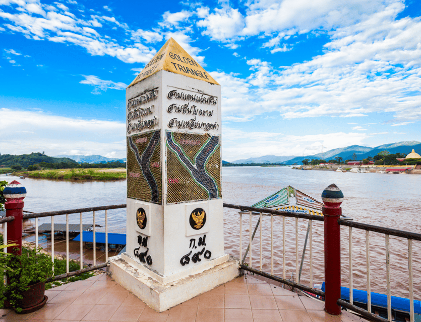 Chiang Rai: Temples, Waterfalls, Golden Triangle Guided Tour - Exploring Chiang Rais Stunning Temples