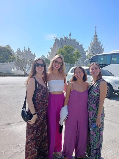 Chiangrai : Half Day Tour 3 Famous Temples / (Private Tour)