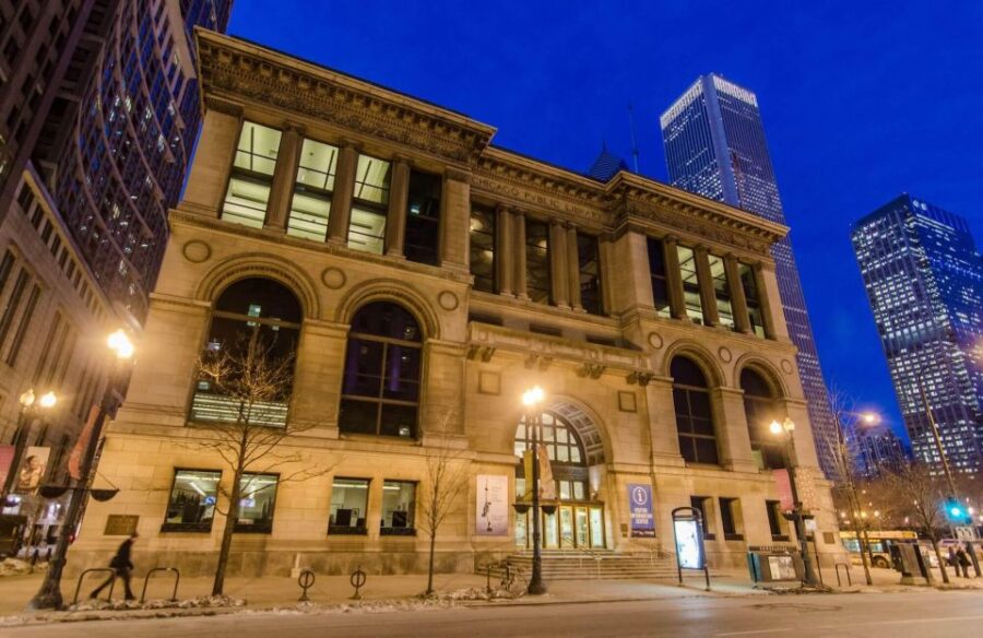 Chicago Downtown Highlights Private Walking Tour