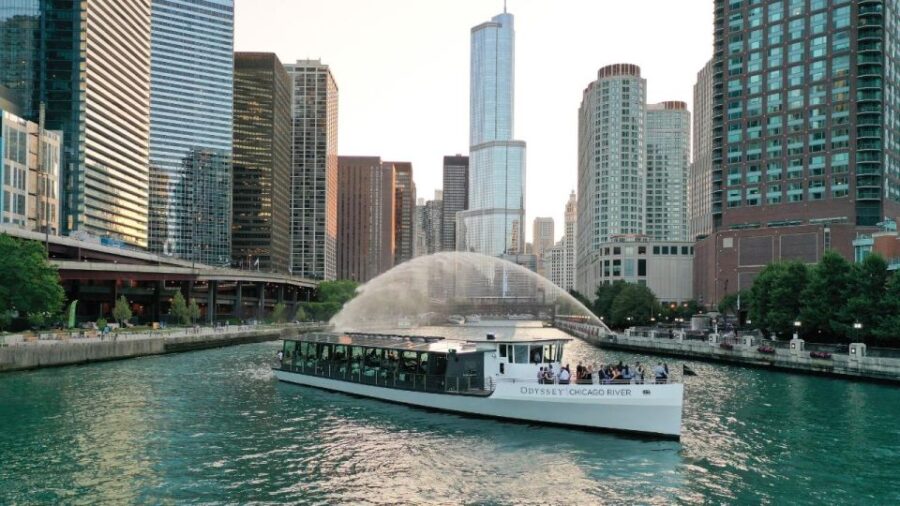 Chicago: Gourmet Brunch, Lunch, or Dinner River Cruise
