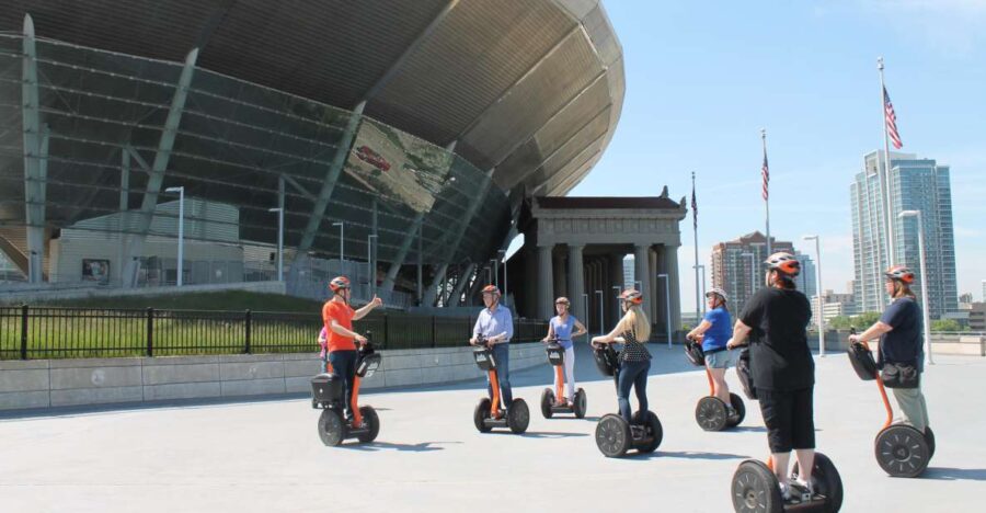Chicago: Lakefront and Museum Campus Segway Tour