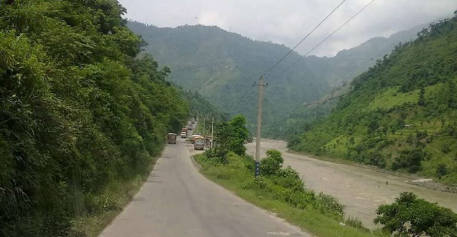Chitwan: Private Transfer by Car From Chitwan to Kathmandu