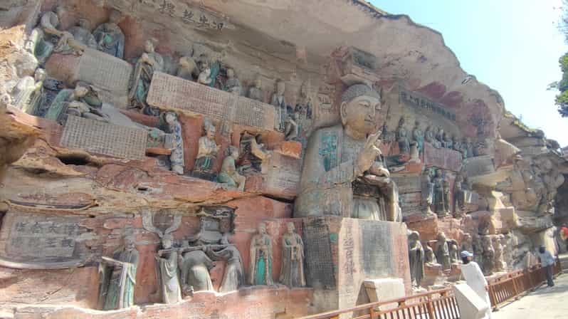 Chongqing: Highlights of Dazu Rock Carvings Day Trip