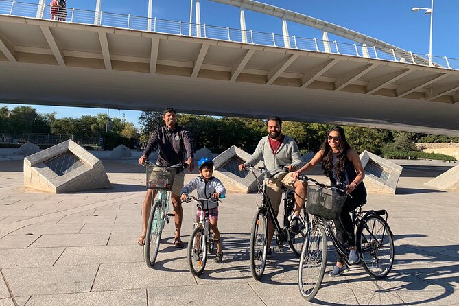 CITY OF ARTS & SCIENCES | Private Guided Tour on Bike or E-Step