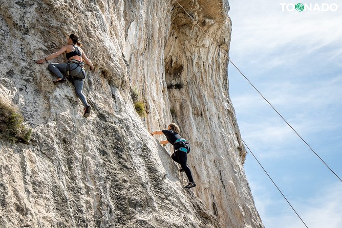 Climbing Experience – the Path of the Gods