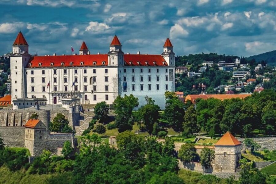 Cluj : Private Walking Tour With a Guide ( Private Tour )