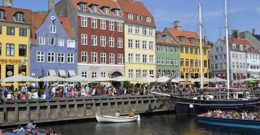 Copenhagen: City Highlights Self-guided Tour