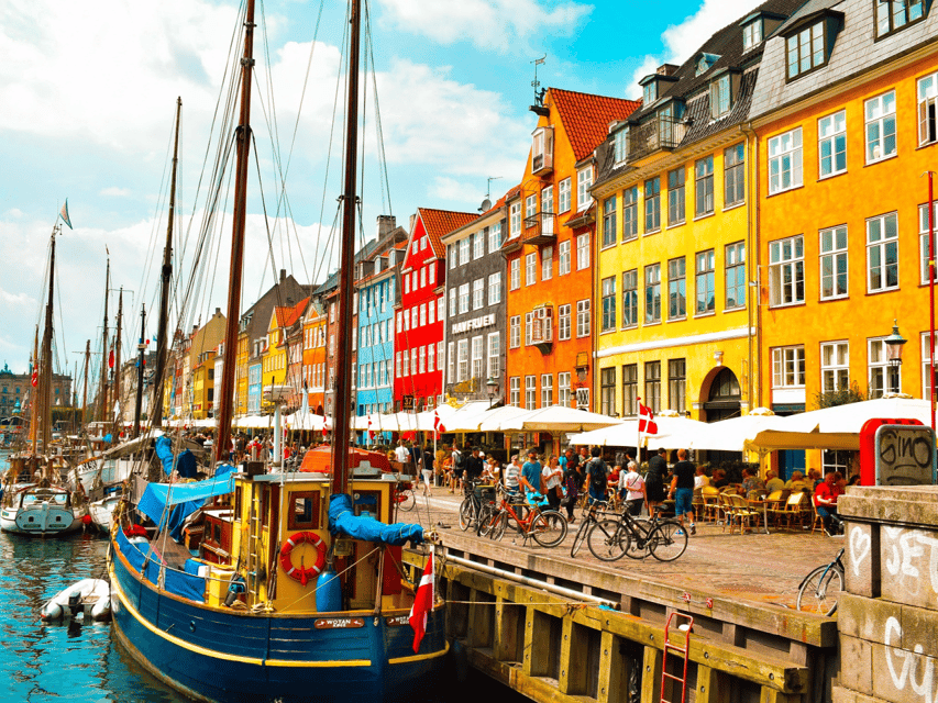 Copenhagen Highlights a Self-Guided Audio Tour in English
