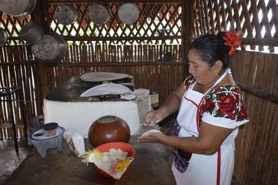 Costa Maya: Bacalar Seven Color Lagoon and Mayan Experience