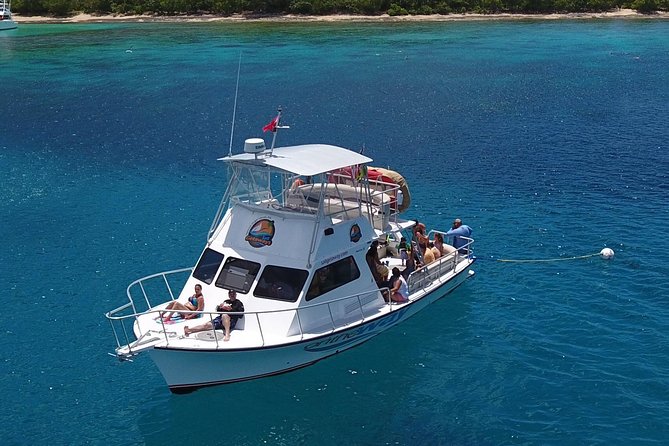 Culebra Power Boat Snorkeling & Beach Tour With Transportation