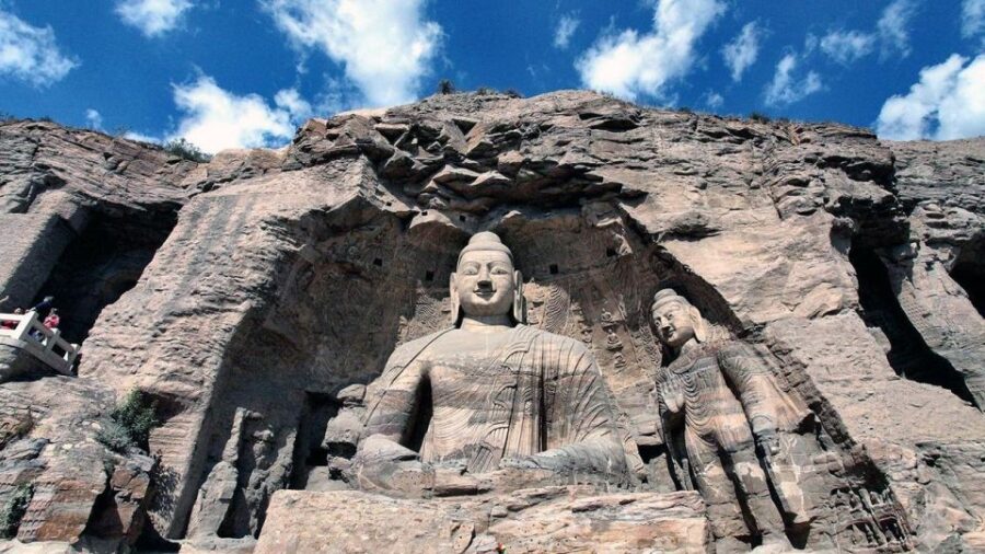 Datong: Hanging Temple and Yungang Grottoes Private Tour