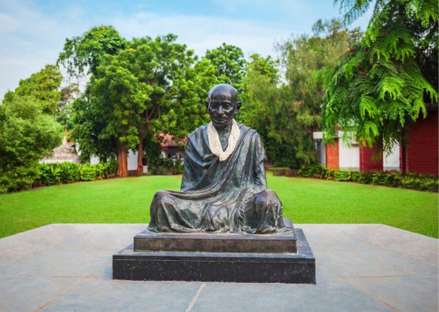 Day Trip to Gandhinagar (Guided Full Day Private Tour)