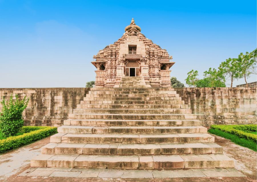 Day Trip to Khajuraho-Curated Private Experience From Jhansi - Exploring the Khajuraho Temples